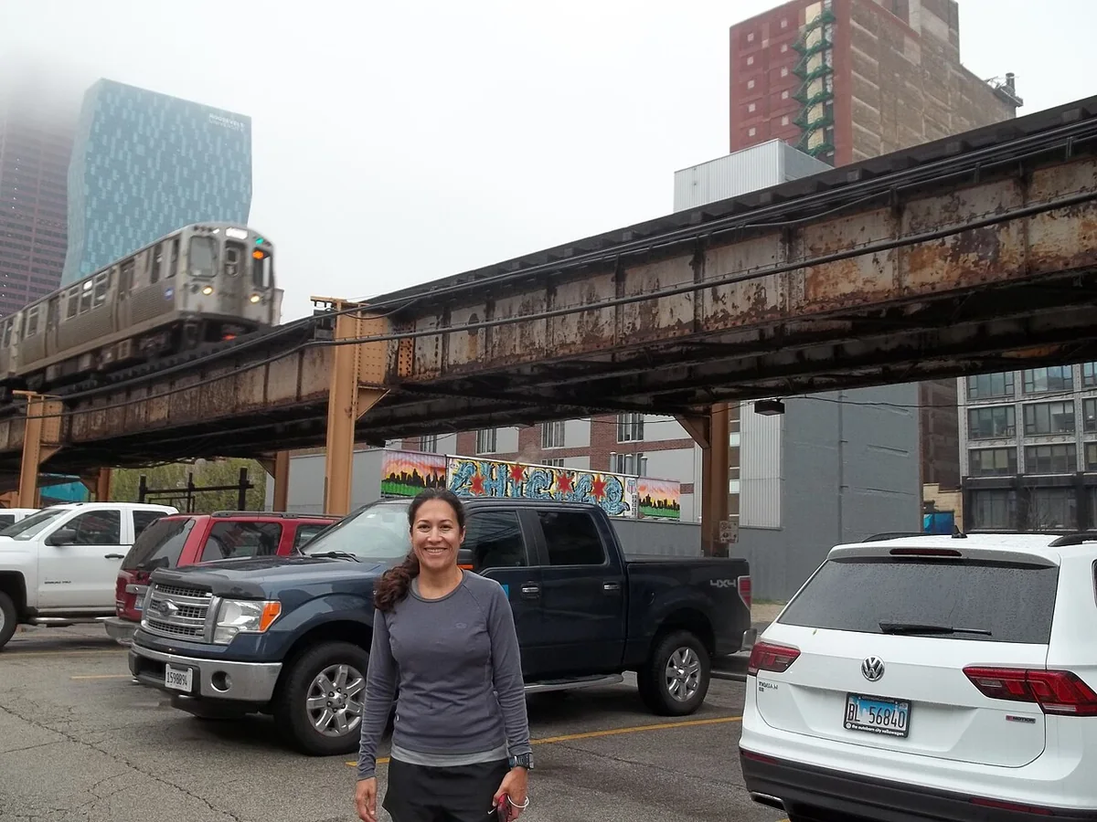 Chicago elevated train moving through the city