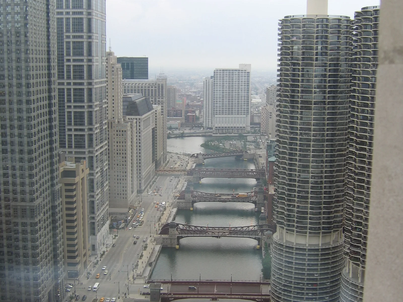 Chicago River framed by downtown bridges and architecture